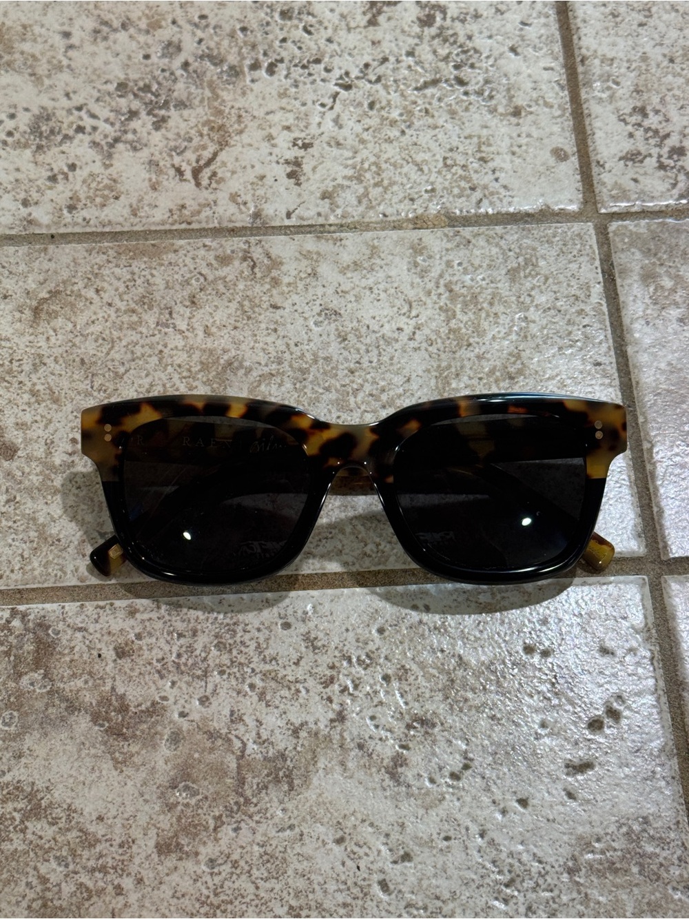 RAEN GILMAN Sunglasses